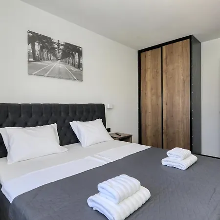 Apartamento K2-penthouse With Sea View And Heated Pool Vir
