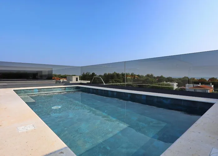 K2-penthouse With Sea View And Heated Pool Вир