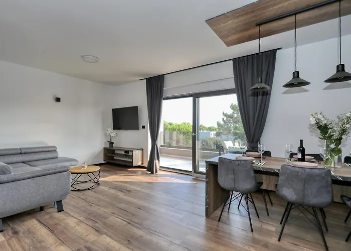 K2-penthouse With Sea View And Heated Pool Vir