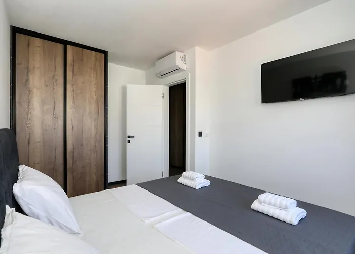 Апартаменты K2-penthouse With Sea View And Heated Pool Вир